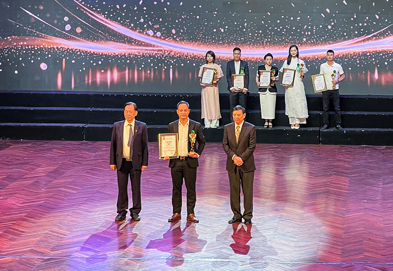 top 10 thuong hieu uy tin the thao thien truong 2