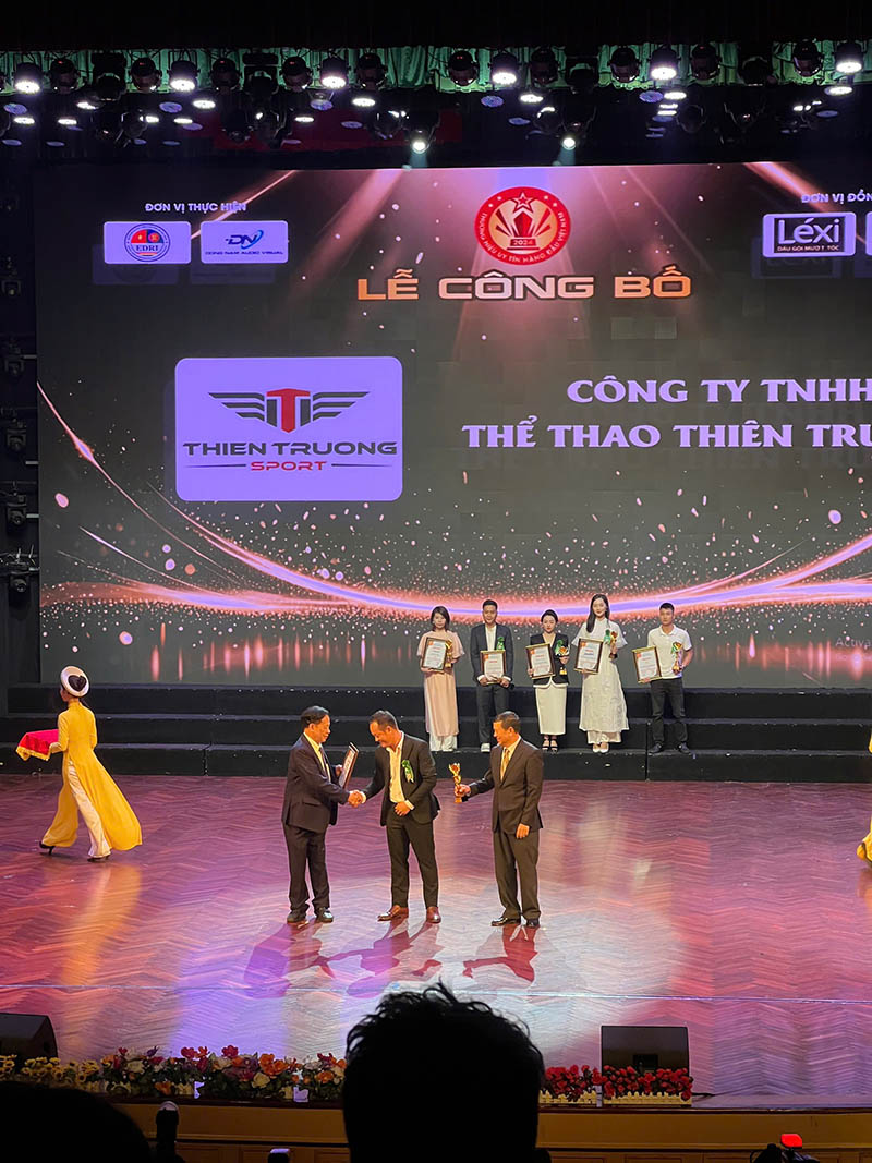 Thể Thao Thiên Trường vinh dự lọt Top 10 thương hiệu uy tín hàng đầu Việt Nam 2024 3 top 10 thuong hieu uy tin the thao thien truong 4