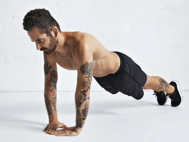 Bài tập Diamond push ups