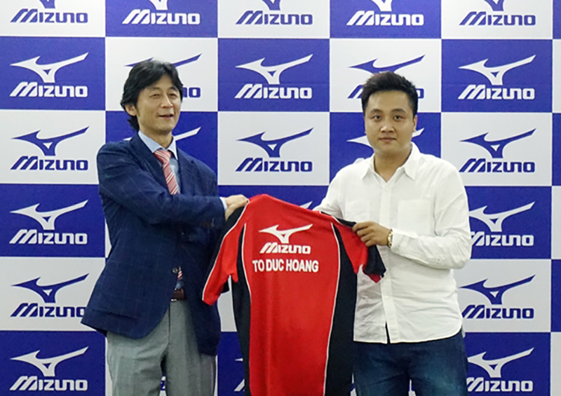 Tô Đức Hoàng nhận tài trợ lớn 