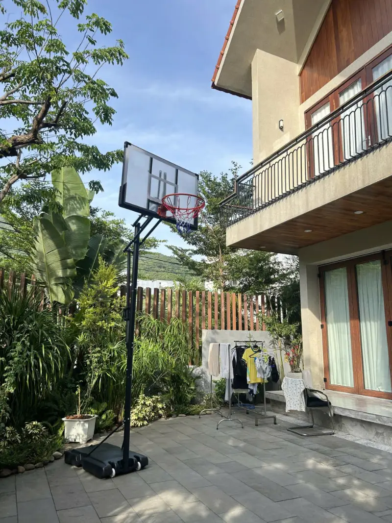 Trụ bóng rổ S206 11 Hình ảnh thực tế của trụ bóng rổ S206 lắp cho khách