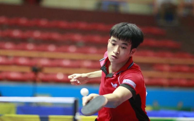 Tay vợt bóng bàn Đoàn Bá Tuấn Anh