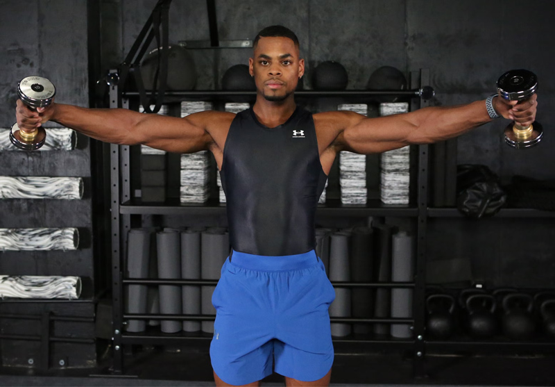 Hướng dẫn một số bài tập cơ vai hiệu quả tại nhà 6 Bài tập Lateral Raise