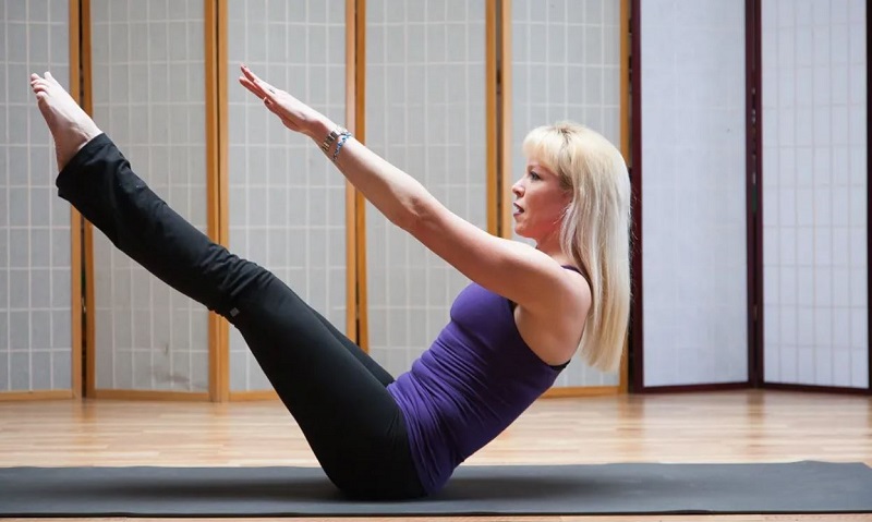 Hướng dẫn tập gập bụng cho nữ giới đúng cách 4 Bài tập gập bụng chữ V