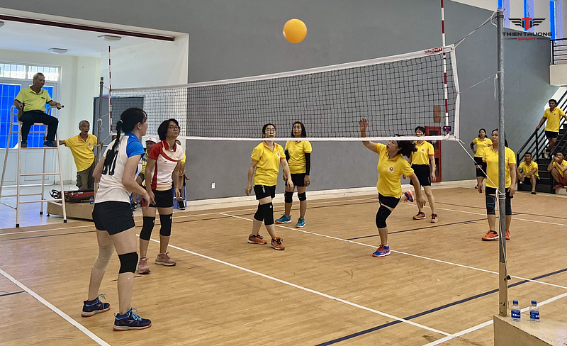 Chiều cao lưới bóng chuyền tiêu chuẩn FIVB 3 chiều cao lưới bóng chuyền hơi