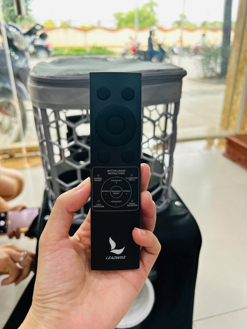 Máy bắn bóng pickleball LEADWISE LWAPL25B 9 leball LEADWISE LWAPL25B Máy bắn bóng pickleball LEADWISE LWAPL25B