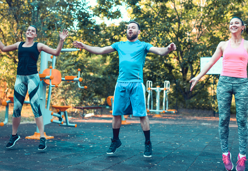 Tập aerobic có giảm cân không? Bài tập aerobic giảm cân 4 Bài tập Jumping jack