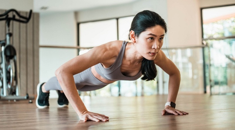 Mỗi ngày tập hít đất bao nhiêu cái là đủ? Cách hít đất chuẩn 5 Hít đất