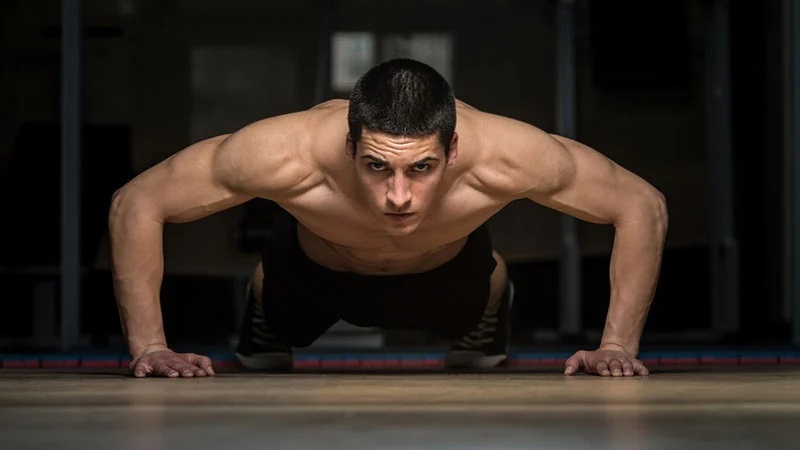 Mỗi ngày tập hít đất bao nhiêu cái là đủ? Cách hít đất chuẩn 4 Tập hít đất