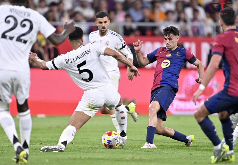 Real Madrid thi đấu tại La Liga