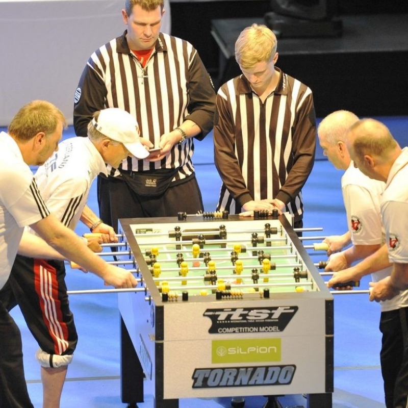 Bàn bi lắc thi đấu