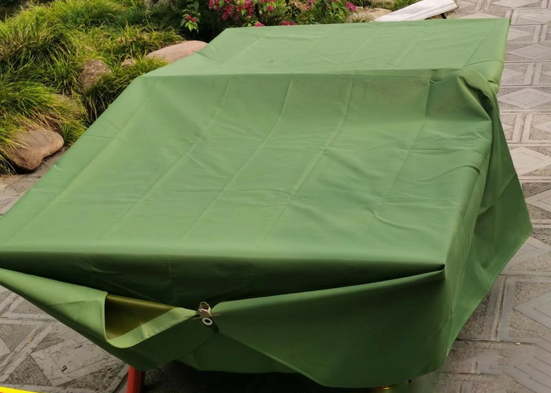Hướng dẫn cách bảo quản bàn bóng bàn bền đẹp dài lâu 2 Dùng áo phủ bàn bóng bàn