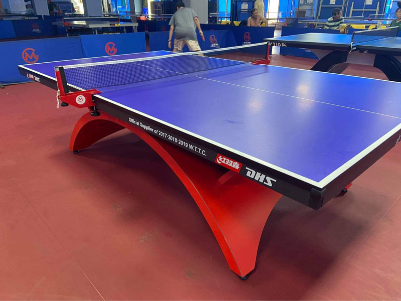 Chân bàn bóng bàn