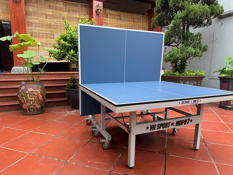 chất liệu khung bàn bóng bàn