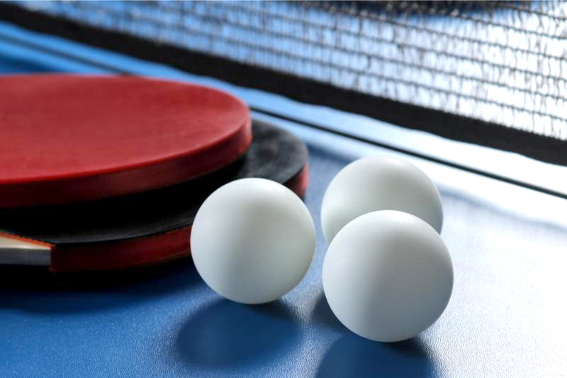 Quả bóng bàn là dụng cụ không thể thiếu trong môn bóng bàn
