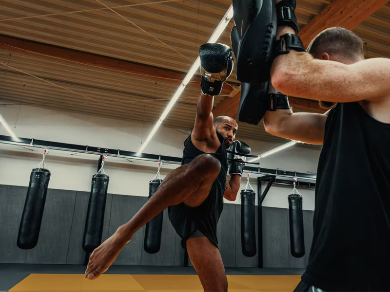 Nên chọn lựa những thương hiệu uy tín có bảo hành rõ ràng để mua đích đá- đích đấm