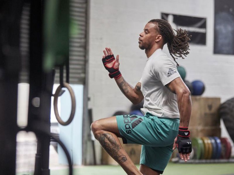 Dụng cụ thể thao Adidas sở hữu thiết kế thời trang hiện đại