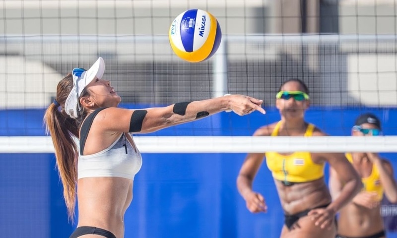 Quả bóng chuyền được sử dụng ngoài bãi biển