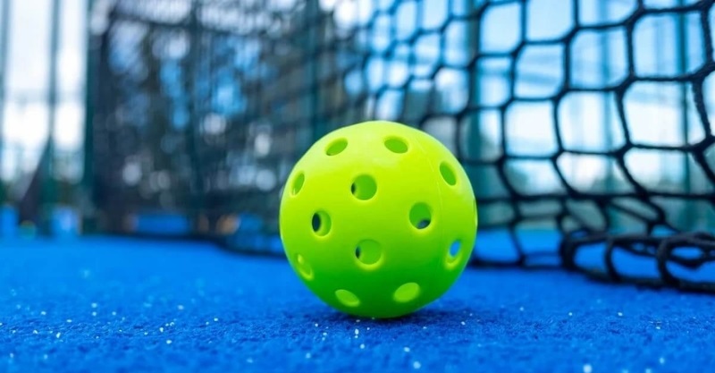 Bóng Pickleball đạt chuẩn mang đến trải nghiệm chuyên nghiệp