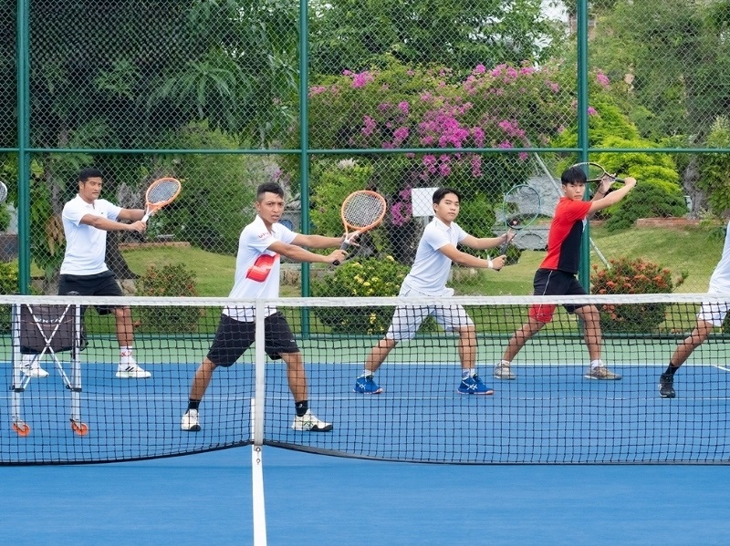 Dụng cụ tennis phục vụ công tác huấn luyện