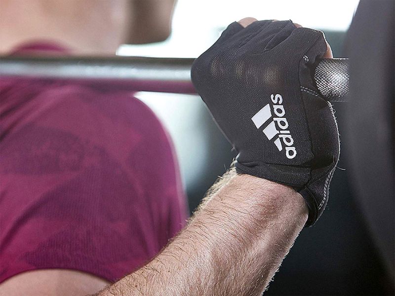 Dụng cụ thể thao Adidas là lựa chọn hàng đầu của nhiều gymer