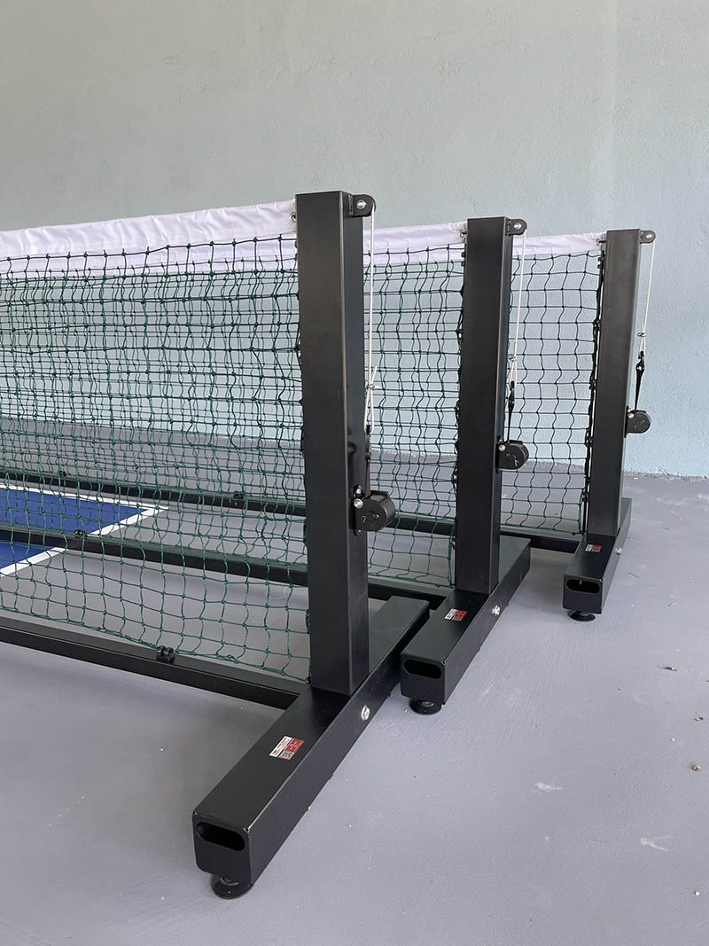 Hình ảnh thực tế trụ lưới pickleball được phân phối bởi Thiên Trường 