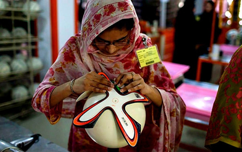 Cắt và thử ghép các tấm panel 