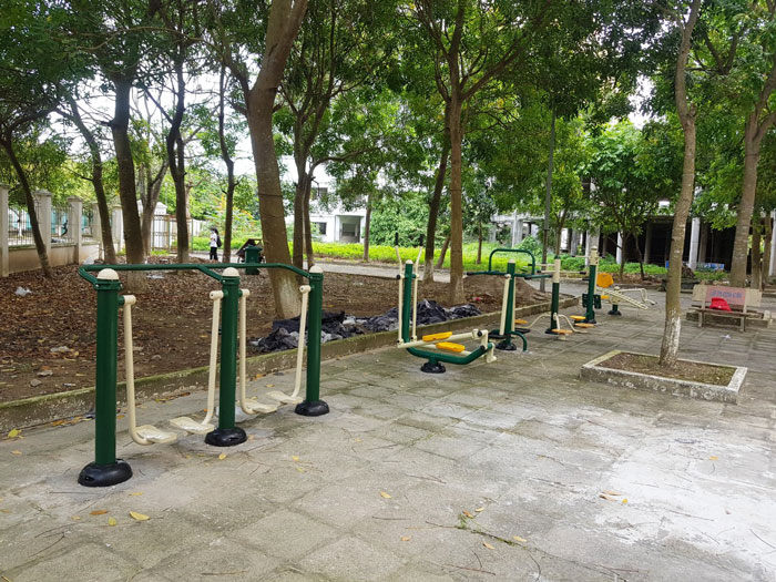 Lắp đặt dụng cụ thể thao ngoài trời HQ