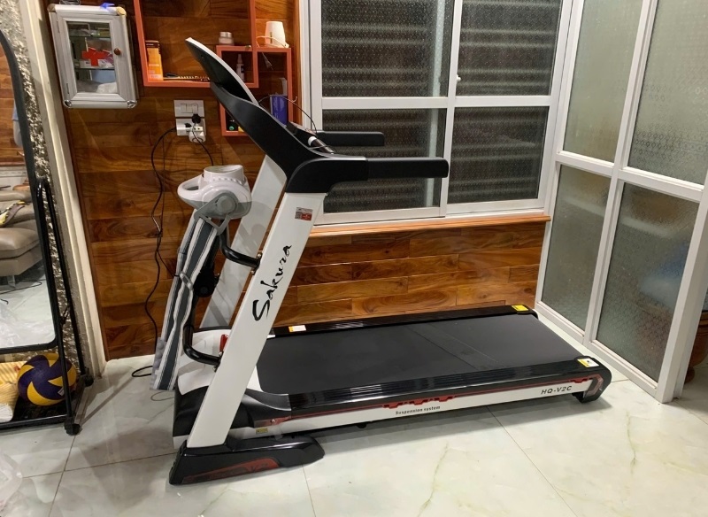 Các mẫu máy chạy bộ phòng gym bền bỉ, cường độ cao 1 máy chạy bộ phòng gym