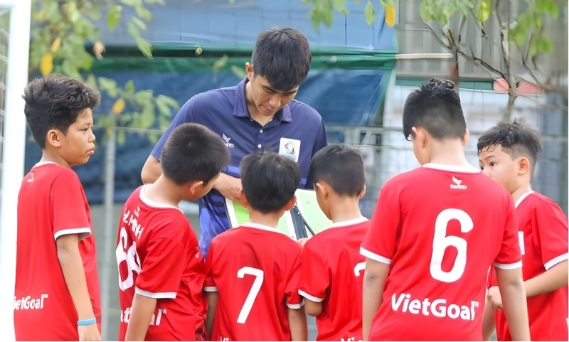 Phụ kiện bóng đá dành cho huấn luyện viên