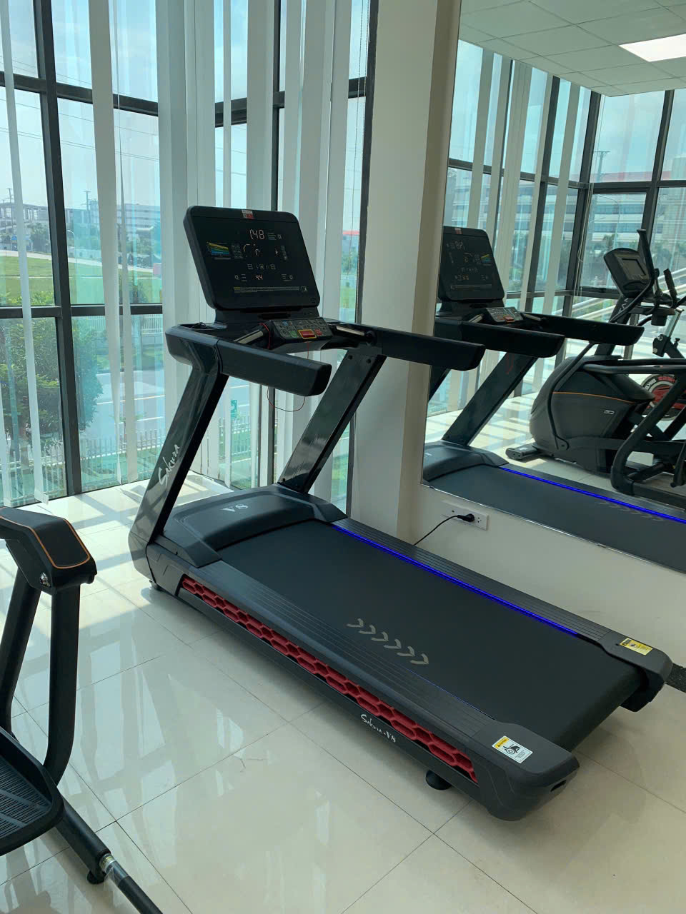 máy chạy bộ sakura