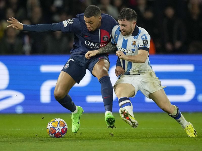 Thi đấu bóng đá 