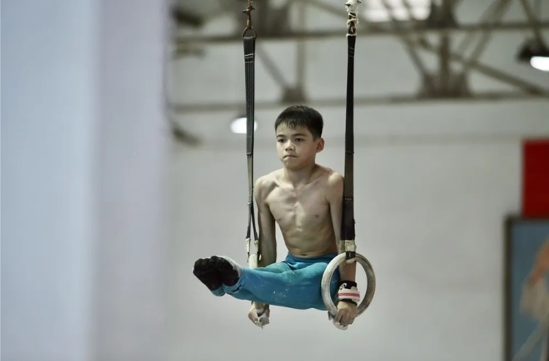 Dụng cụ thi đấu tốt giúp vận động viên rèn luyện thể lực dẻo dai, cơ thể linh hoạt 