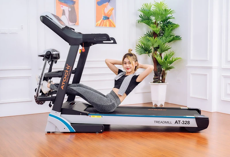Sử dụng máy chạy bộ tại nhà cực kỳ tiện lợi