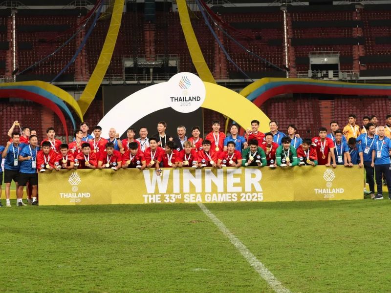 Huấn luyện viên Kim Sang-Sik là ai? Tiểu sử và sự nghiệp 3 Bóng đá Việt Nam tại Sea Games 33