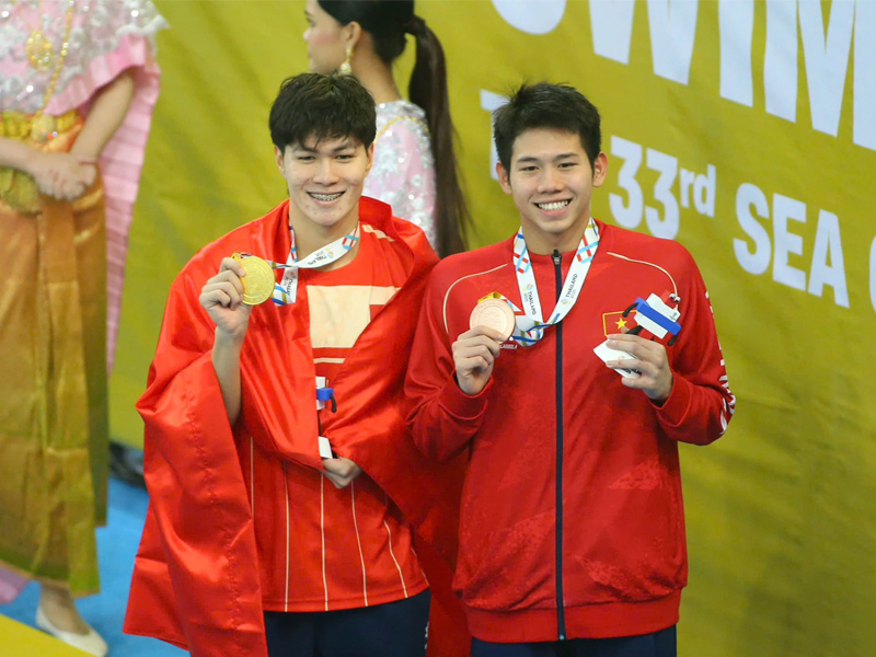 Huy chương vàng bơi lội 