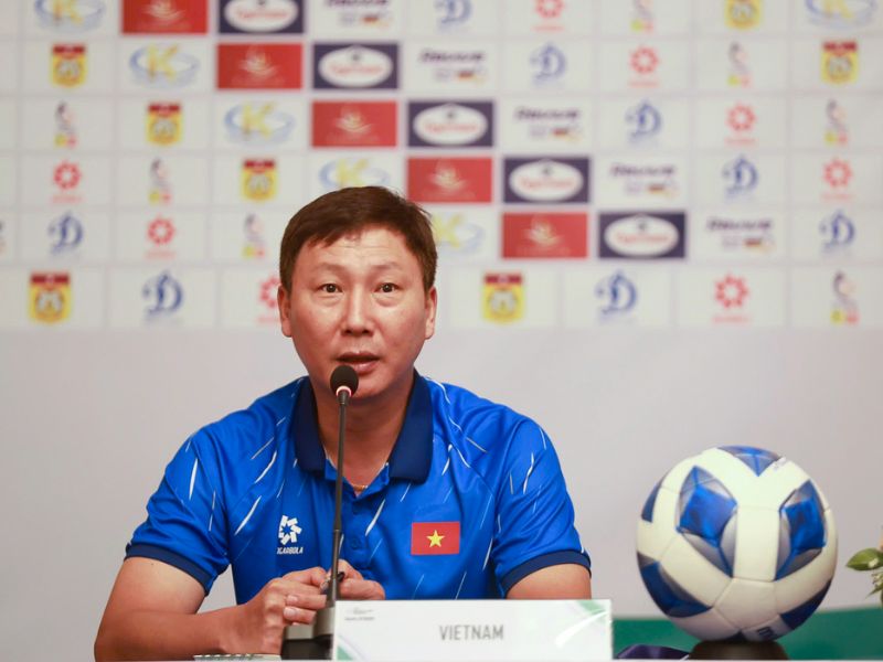 Huấn luyện viên Kim Sang-Sik là ai? Tiểu sử và sự nghiệp 2 Huấn luyện viên Kim Sang-Sik