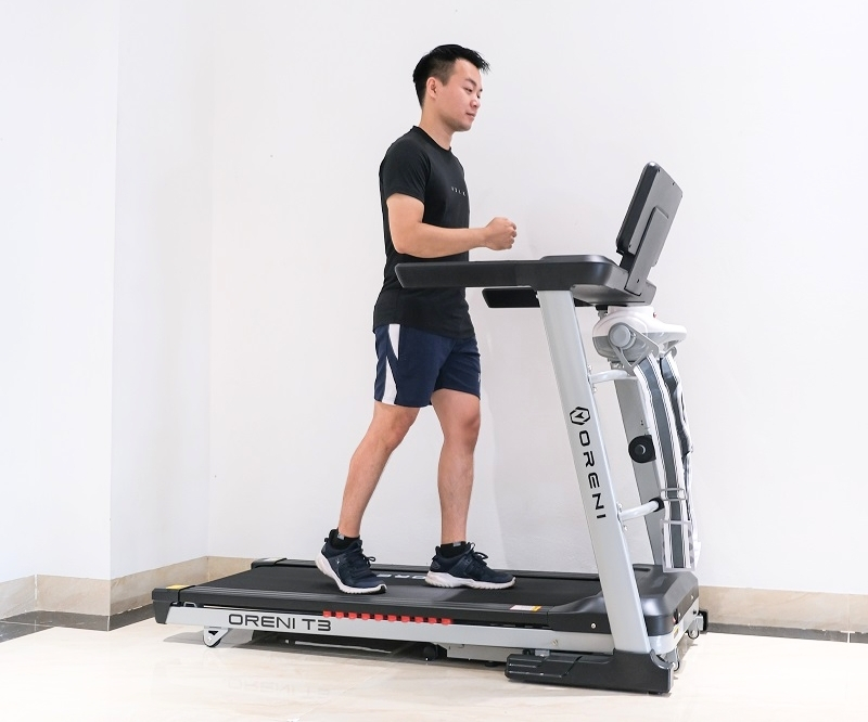 Nên mua máy chạy bộ hay xe đạp tập?