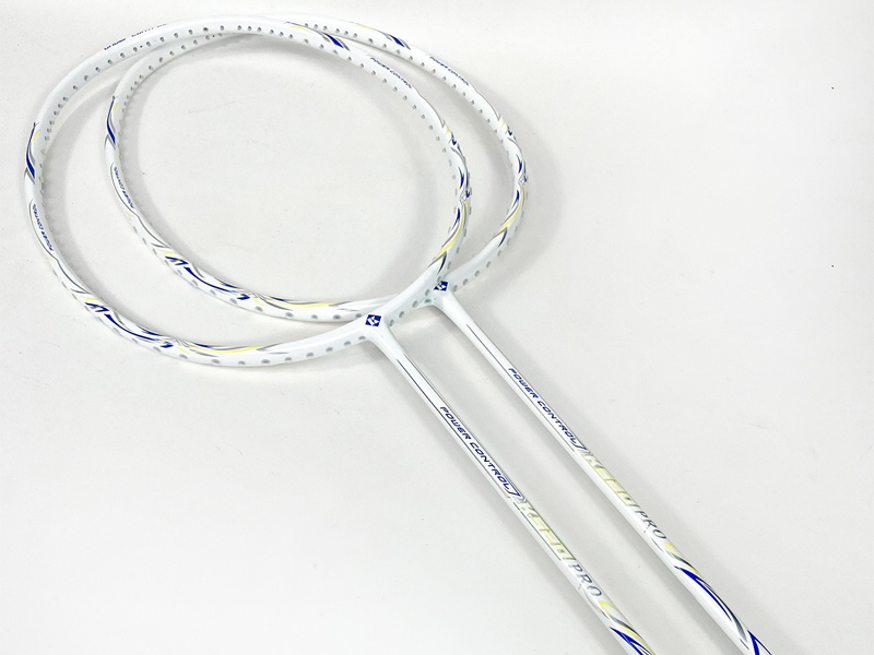 Top 7 mẫu vợt cầu lông tốt nhất dưới 1 triệu cho luyện tập 1 Vợt Kumpoo K520 pro