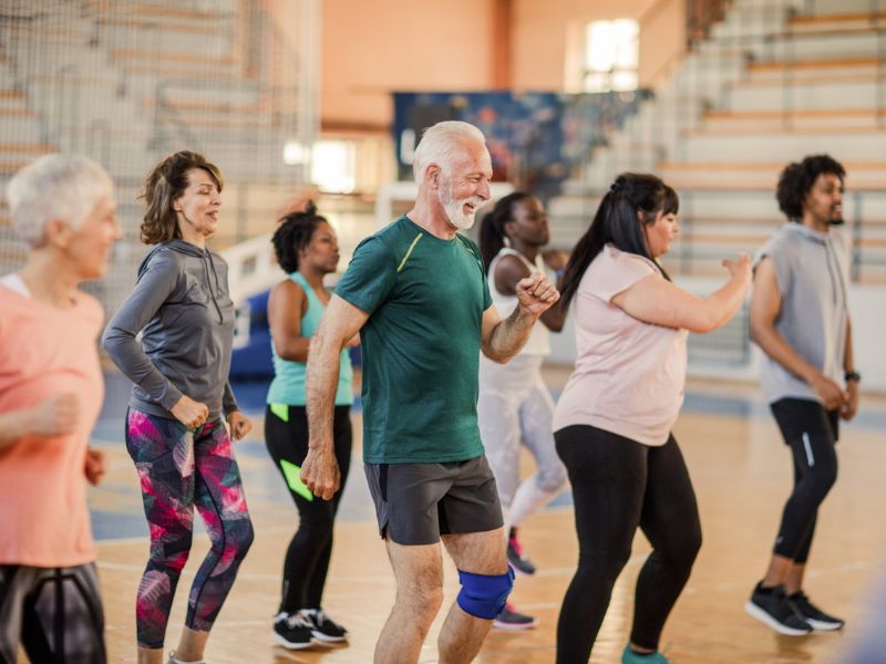 Tập zumba với cường độ hợp lý 