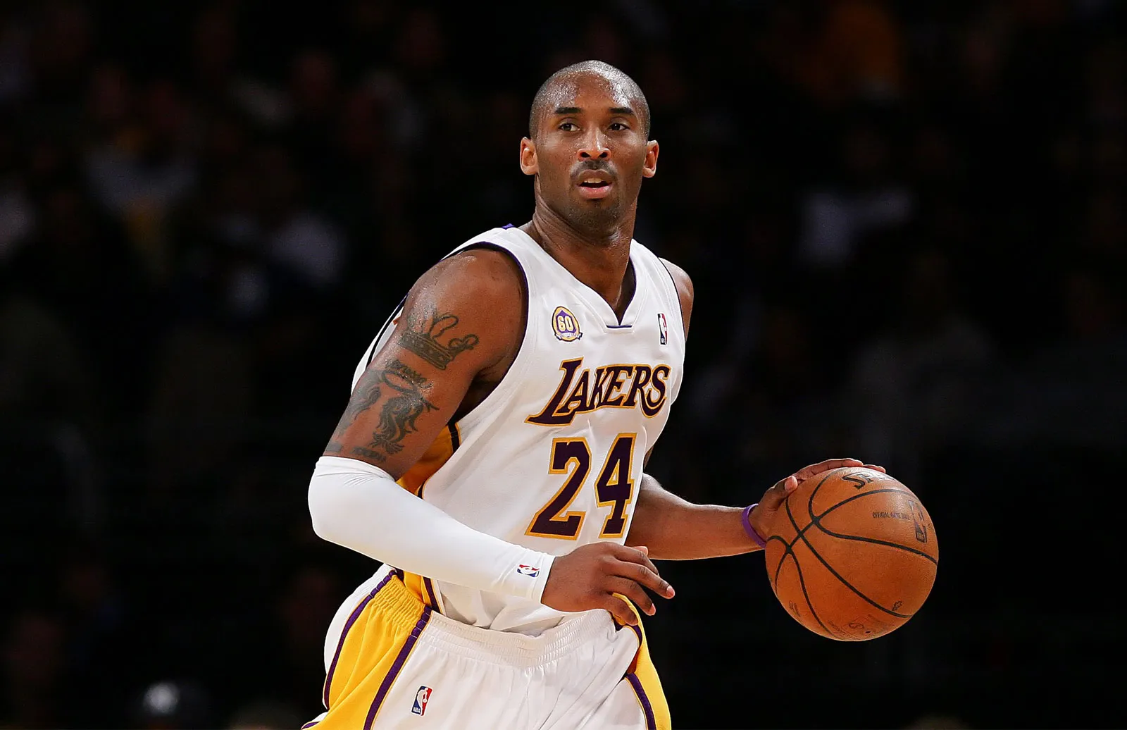 Kobe Bean Bryant là một cầu thủ bóng rổ chuyên nghiệp người Mỹ
