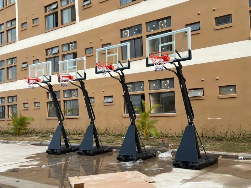 trụ bóng rổ thi đấu