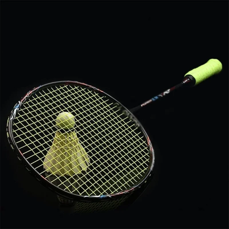 Ưu điểm và hạn chế của cây vợt cầu lông thiên công